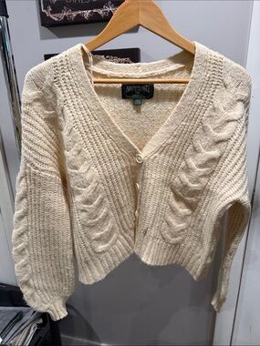 American Eagle Outfitters Cream Cable Knit V-Neck Button Cardigan